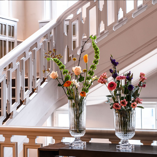 گلدان پایه دار Minerva - Image 4